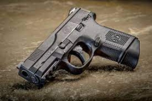 FNS-40 Compact Pistol First Look